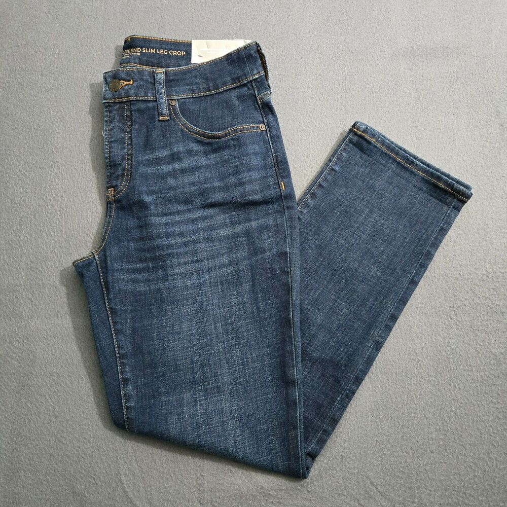 Chico's Women 00 US 2 So Slimming Girlfriend Slim Leg Crop Dark Wash Jeans NWT